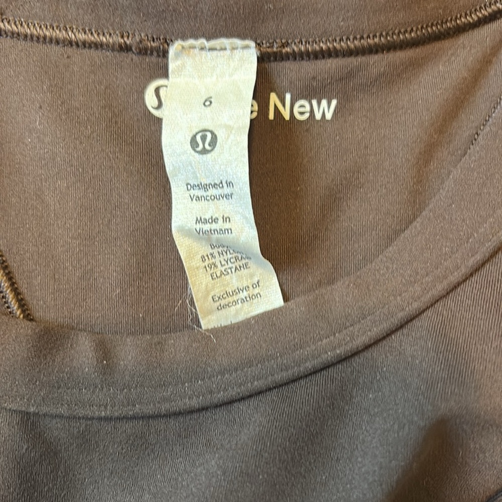 Lululemon Chocolate Brown Tank Top Shirt Yoga Women’s Size 6 Workout Running EUC - Picture 5 of 5